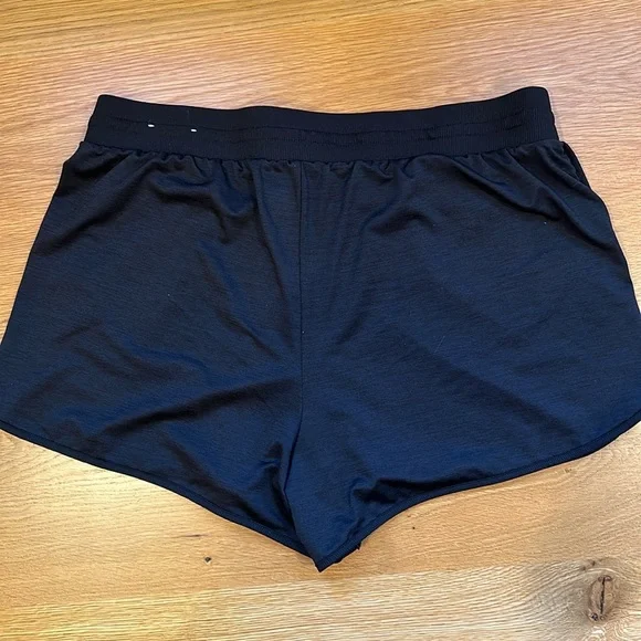 Set of 2 Workout Shorts - Picture 5 of 11